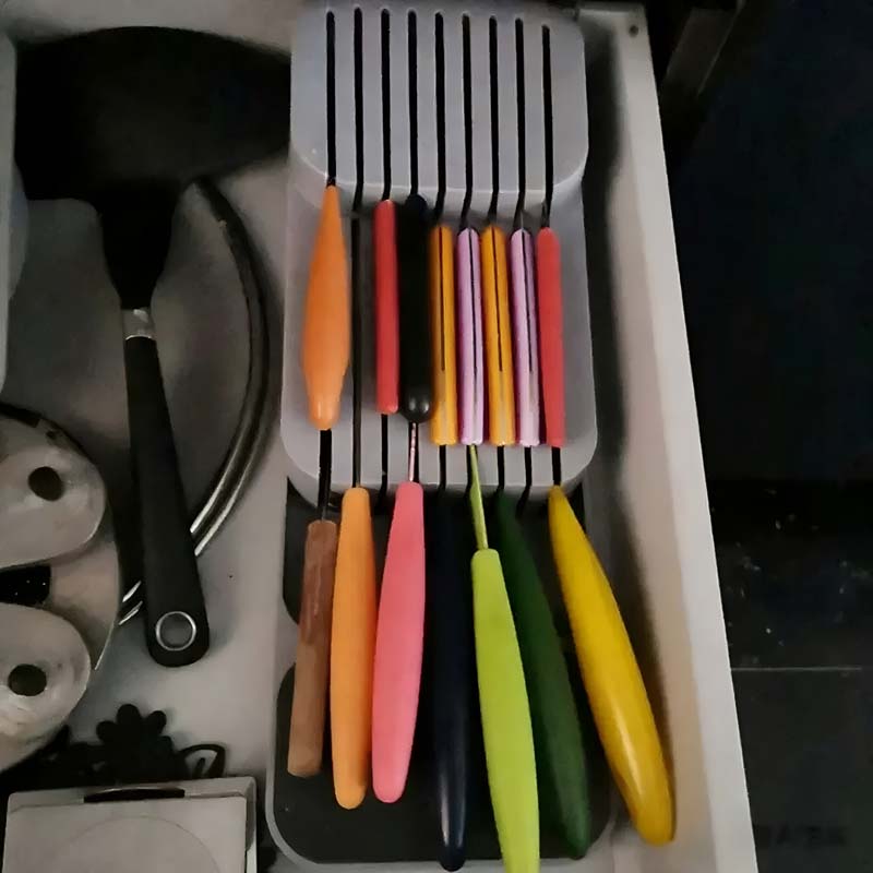 Praktyczny pojemnik na noże do – Kitchen Baking Tins recenzja i cena
